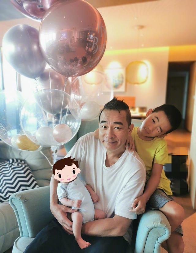 Cận cảnh 2 nhóc tỳ nhà Trần Tiểu Xuân - Ứng Thể Nhi-4