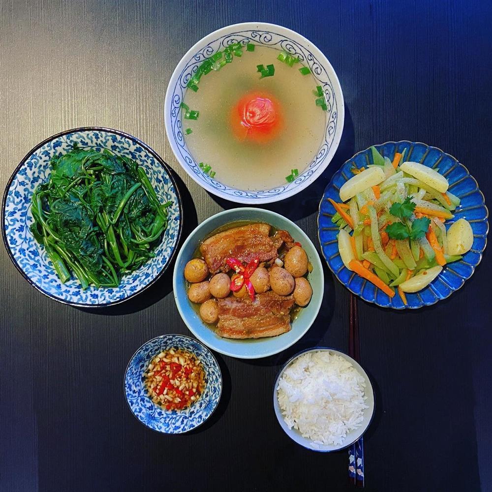 Du học sinh 9x thích nấu mâm cơm Việt để vơi nỗi nhớ nhà-2