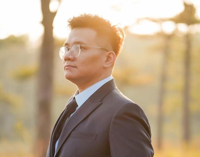 Nhâm Hoàng Khang từng bẻ khóa trái phép nhiều iPhone-1