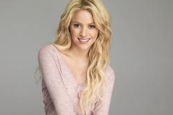 Shakira và Claudia Schiffer có tên trong 'Hồ sơ Pandora'