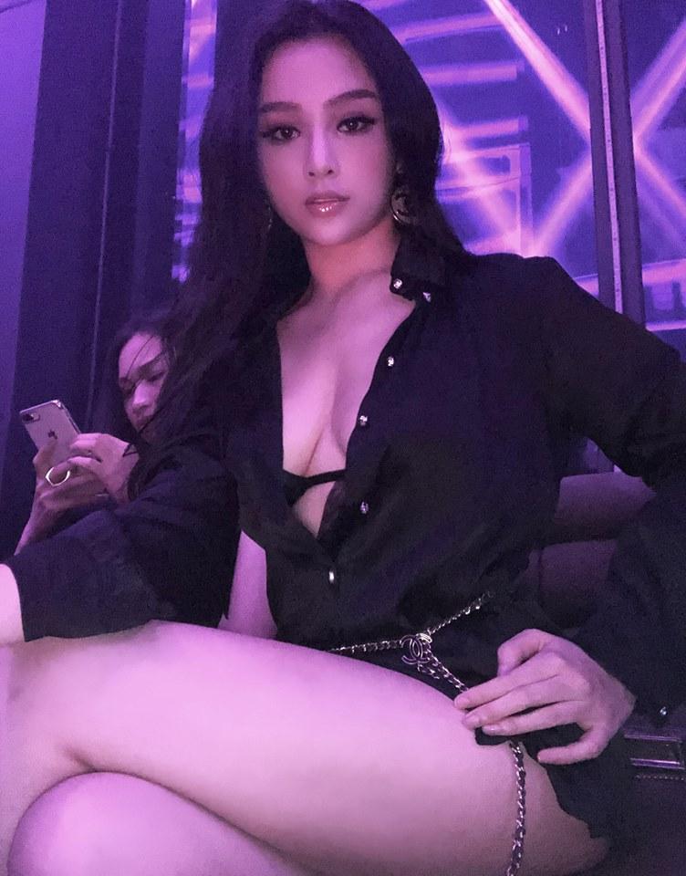 Vòng 1 Huyền Baby khi căng như bom, lúc lại chảy xệ-6