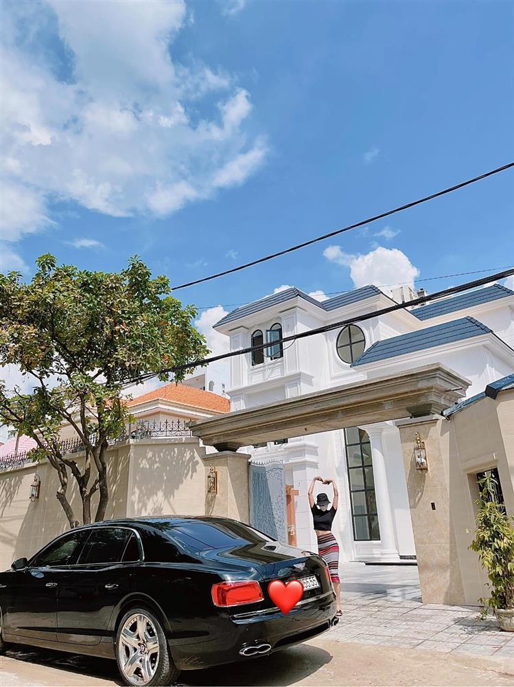 Biệt thự Lệ Quyên sắp hoàn thiện, nội thất chất ngập nhà-3