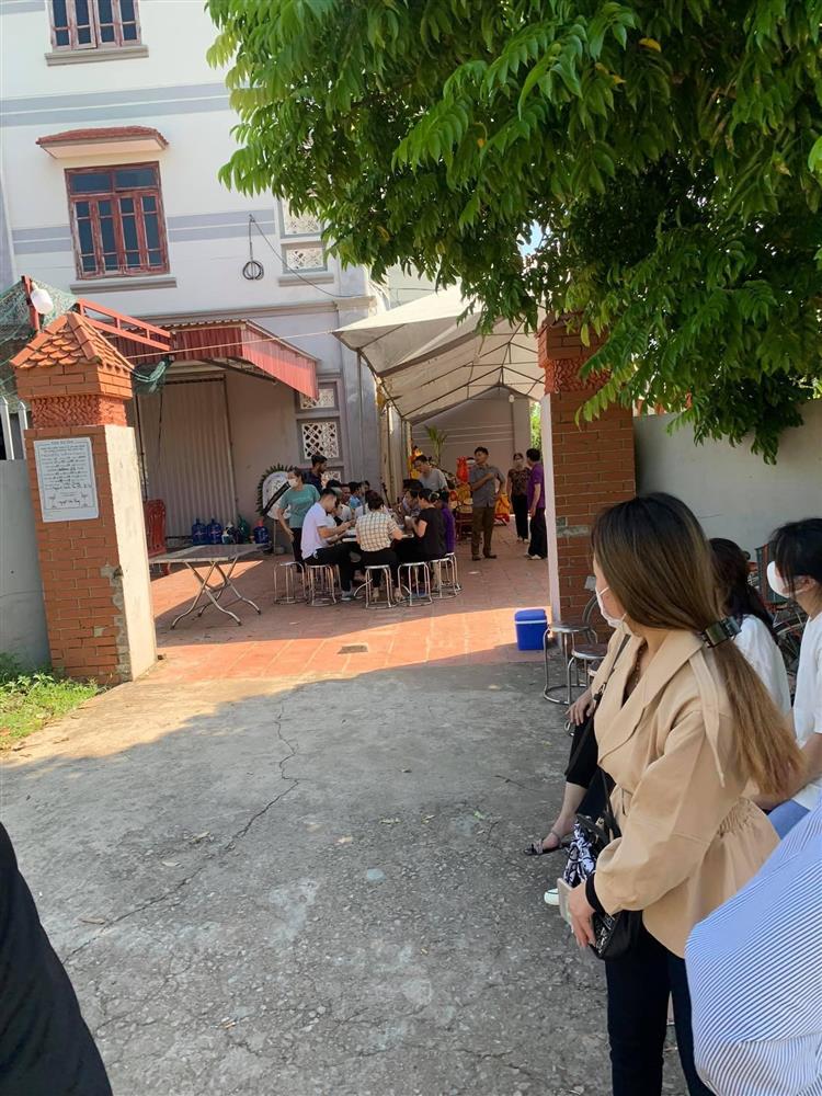 Bạn bè chia sẻ clip đám tang Nam OK: Xót xa người ra đi quá trẻ-5