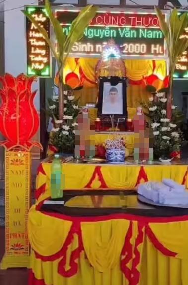 Bạn bè chia sẻ clip đám tang Nam OK: Xót xa người ra đi quá trẻ-6