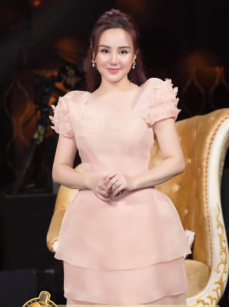 Vy Oanh tố Phương Hằng gần 10 nơi, quyết xử kèm 1 nhân vật-1