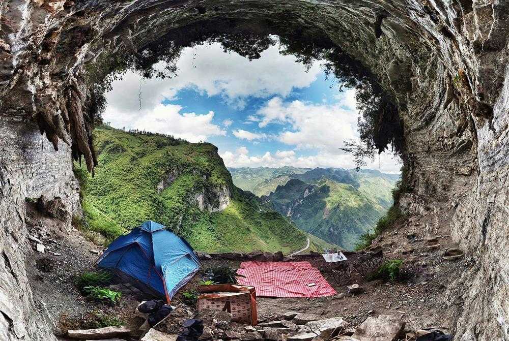 Điểm cắm trại hot nhất Hà Giang: Không wifi, cảnh quan tuyệt mỹ