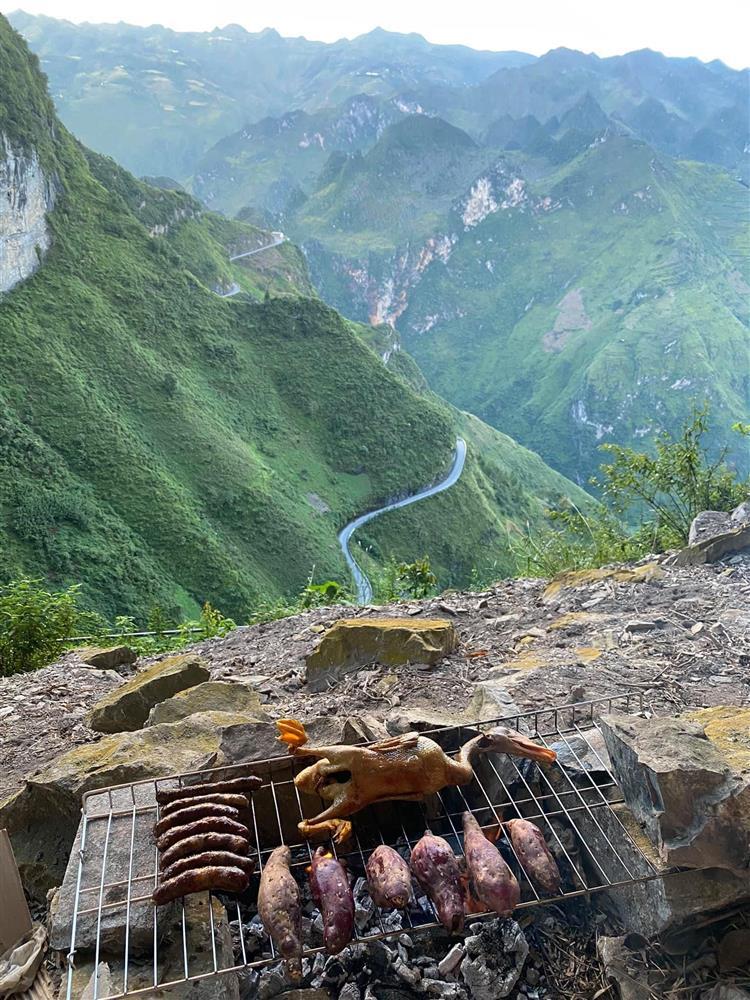Điểm cắm trại hot nhất Hà Giang: Không wifi, cảnh quan tuyệt mỹ-5