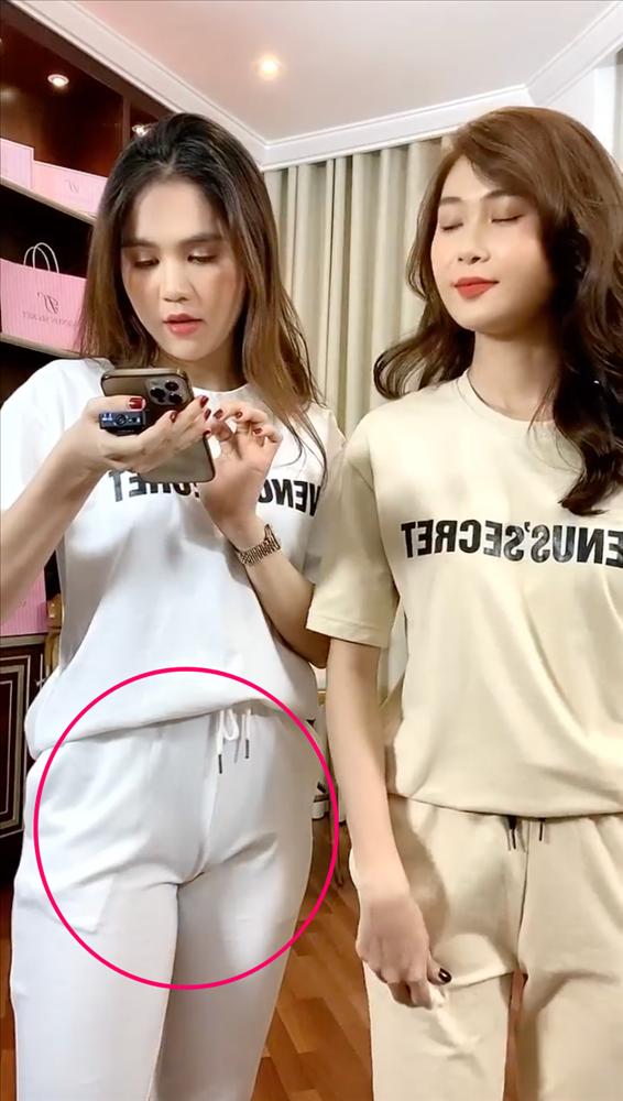 Ngọc Trinh livestream bán đồ ngủ vừa phèn vừa lộ hàng xấu-7
