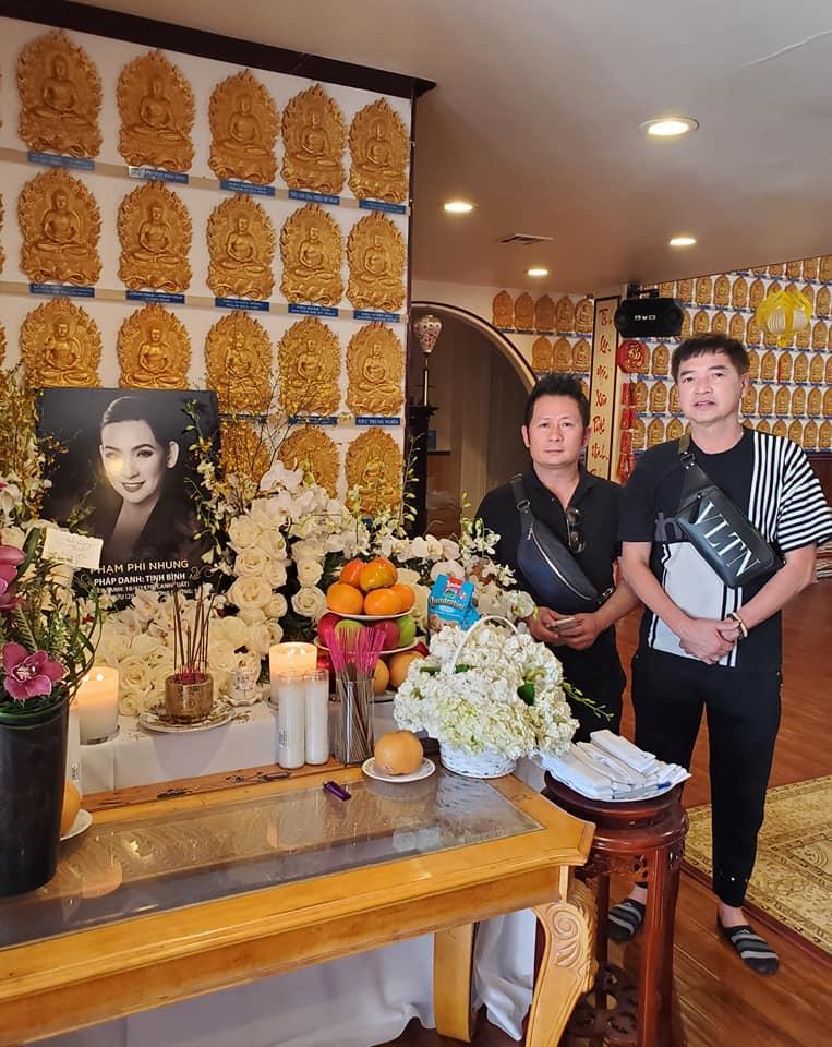 Tất cả mọi người đều đợi em về, Phi Nhung ơi!-9