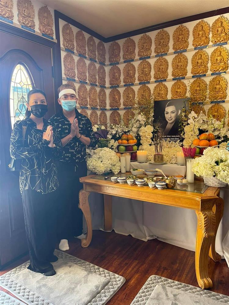 Tất cả mọi người đều đợi em về, Phi Nhung ơi!-11