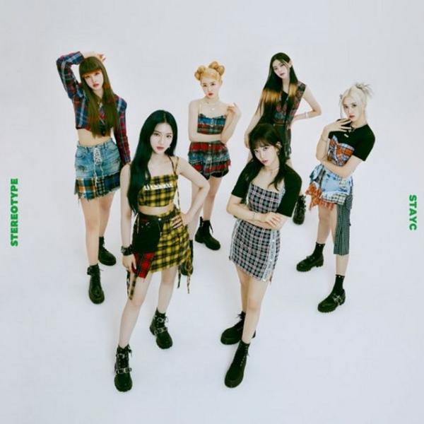 Loạt thành tích khủng của aespa khiến các đối thủ Gen4 ngửi khói-4