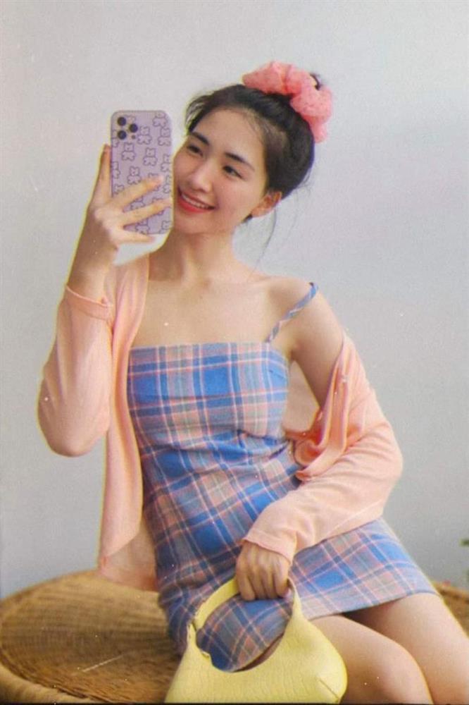 Chi Pu xả ảnh khoe eo phẳng lì trước tin đồn sang Mỹ dưỡng thai-6