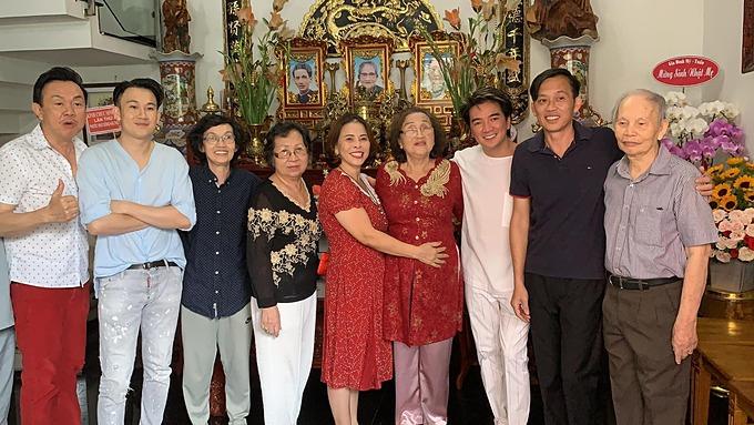 Phụ thân Hoài Linh qua đời, Đàm Vĩnh Hưng: Vĩnh biệt bố-5