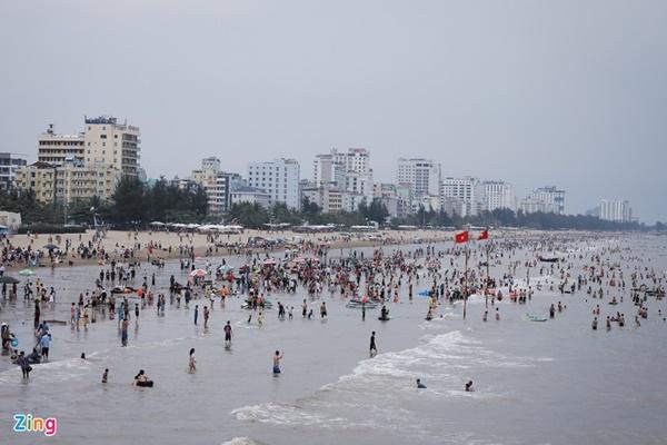 Khách đi máy bay chưa tiêm vắc xin không phải xét nghiệm SARS-CoV-2-2