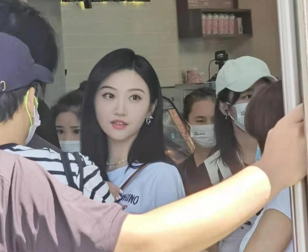 Đệ nhất mỹ nhân Bắc Kinh Cảnh Điềm lộ nhan sắc thật-1