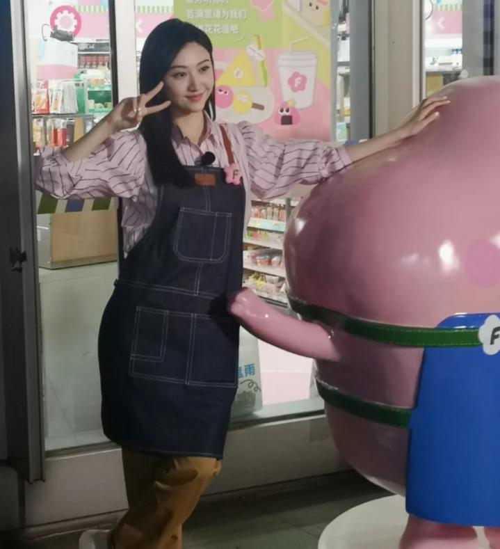 Đệ nhất mỹ nhân Bắc Kinh Cảnh Điềm lộ nhan sắc thật-2