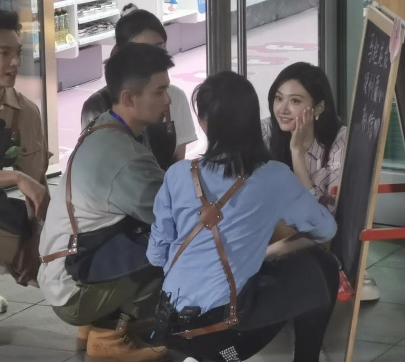 Đệ nhất mỹ nhân Bắc Kinh Cảnh Điềm lộ nhan sắc thật-4