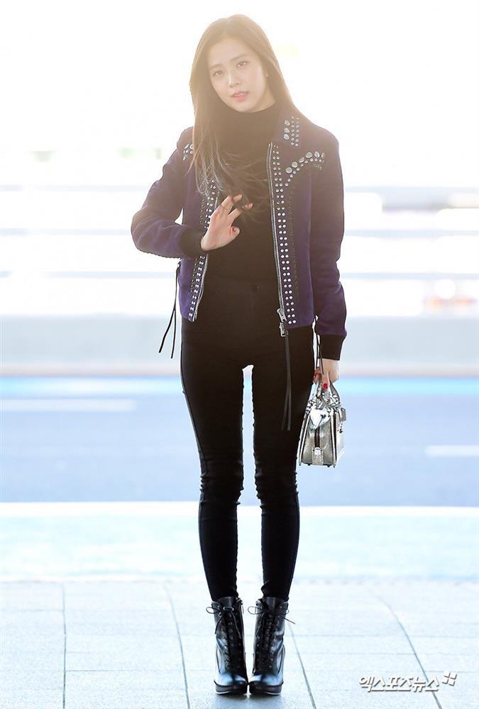 Chiều cao khiếm tốn, Jisoo ưu ái giày đế độn để ăn gian vóc dáng-6