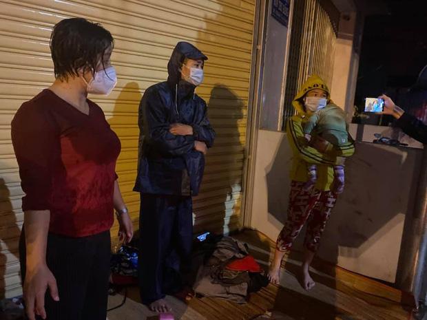 Chạy xe máy về quê, sản phụ dọa sinh non giữa đường-3