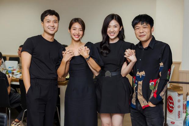 Khả Ngân như tí hon khi đọ dáng Lương Thanh 11 Tháng 5 Ngày-6