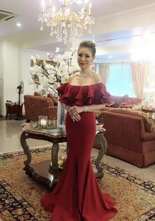 Bà lão Lọ Lem U60 lấy chồng tỷ phú Dubai giàu nứt đố đổ vách-7