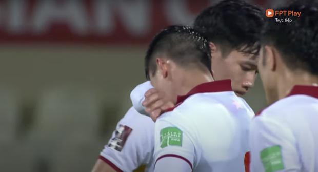 Báo TQ vô cảm khi cầu thủ VN khóc: Ồ, cảnh tượng hiếm gặp-1