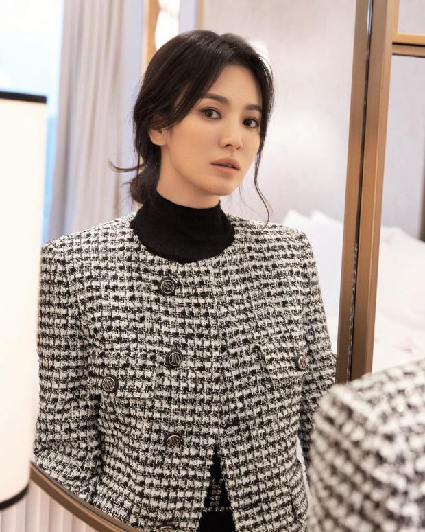Chồng cũ liếc mắt đưa tình mỹ nhân, Song Hye Kyo phản ứng?-4