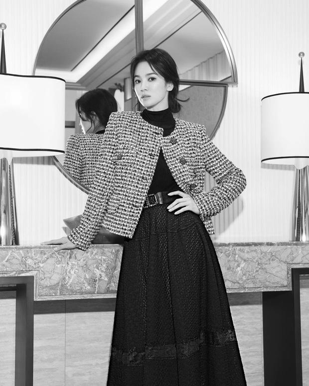 Chồng cũ liếc mắt đưa tình mỹ nhân, Song Hye Kyo phản ứng?-5