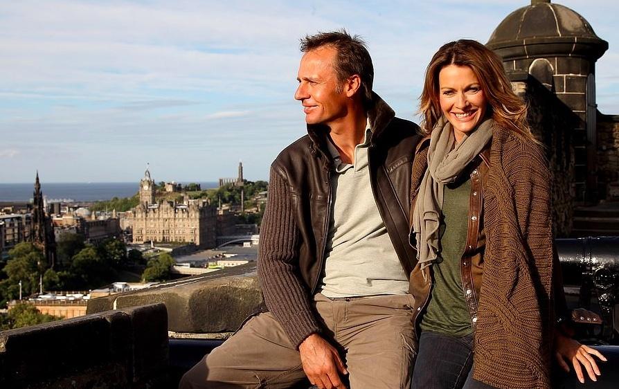 Sắc đẹp của cựu hoa hậu giàu có hơn cả Nữ hoàng Anh-3