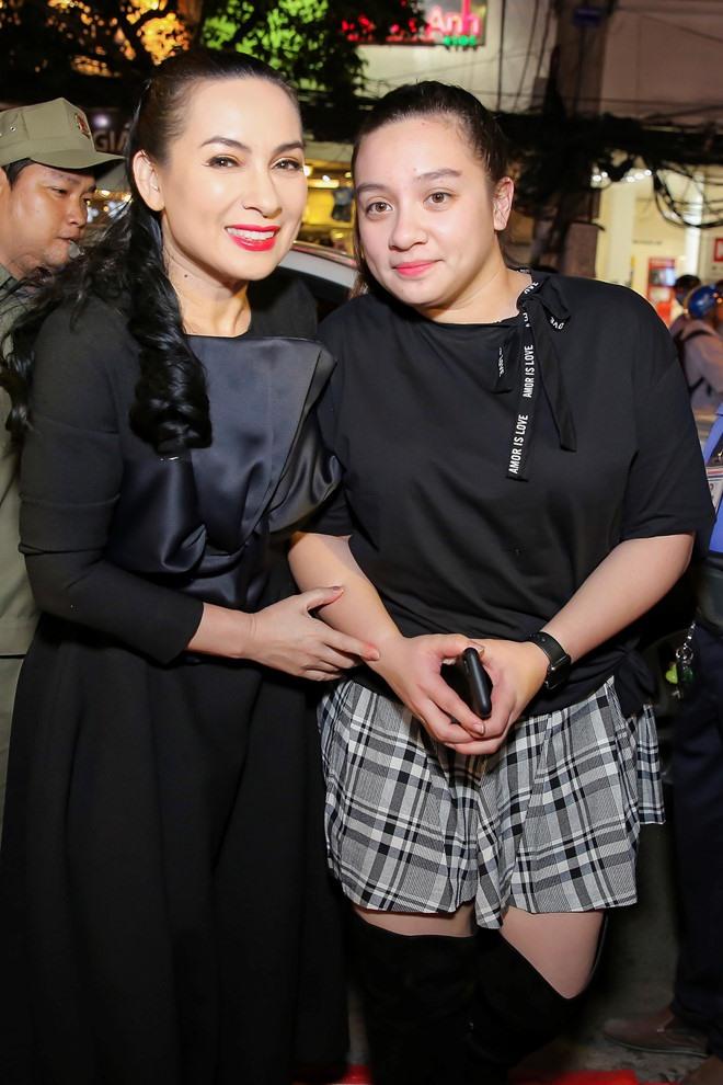 Phi Nhung ra đi khi chưa kịp gặp mặt cháu ngoại thứ 2-3