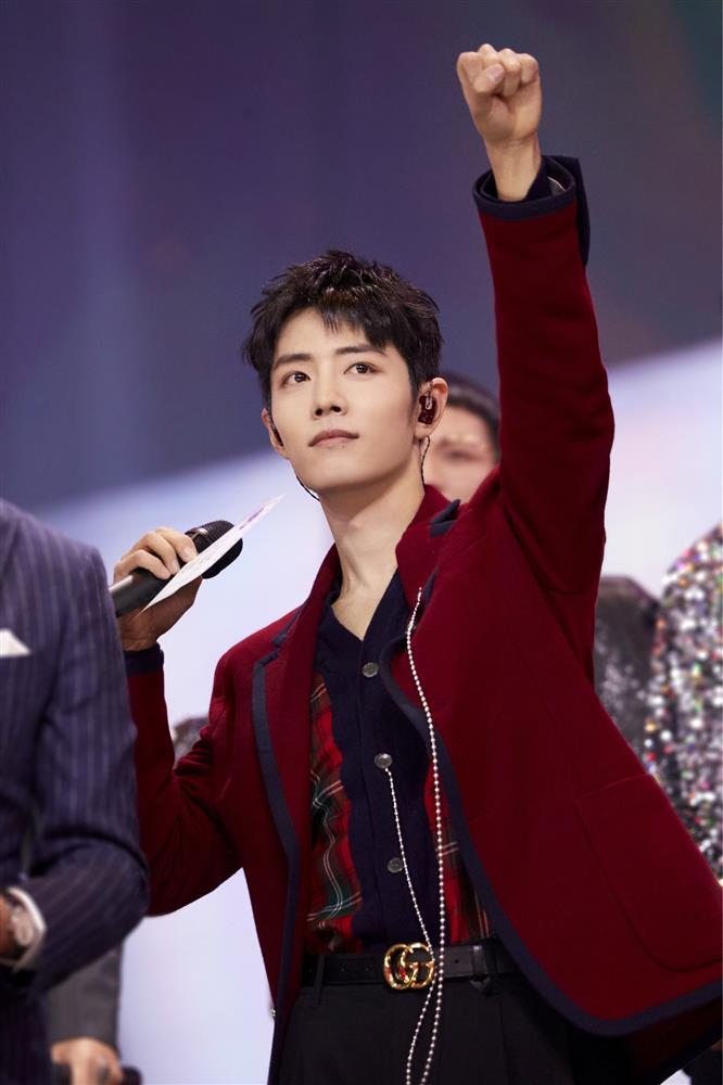 Tiêu Chiến bắt trend nhịp điệu cha cha cha, mang lên cả sân khấu?-1