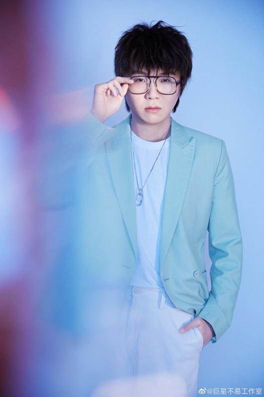 Trần Tiểu Xuân, Tiêu Chiến làm nghề gì trước khi vào showbiz?-5