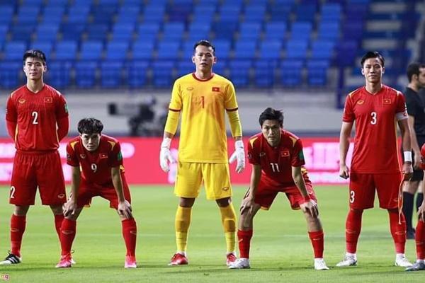 Tấn Trường nhận quà khủng từ vợ sau bão chỉ trích-2