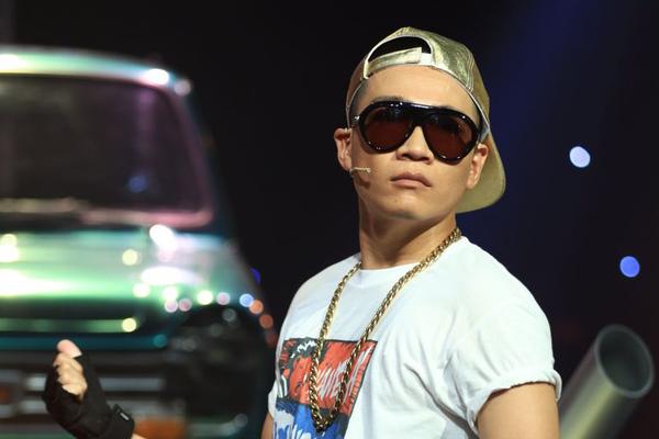 Wowy phản dame khi bị chê không bằng HLV Rhymastic-6