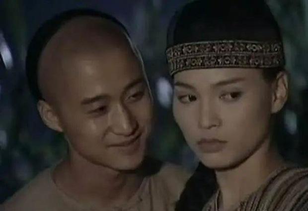 Quả báo cho mỹ nữ phụ tình Ngô Kinh chạy theo chồng giàu-2