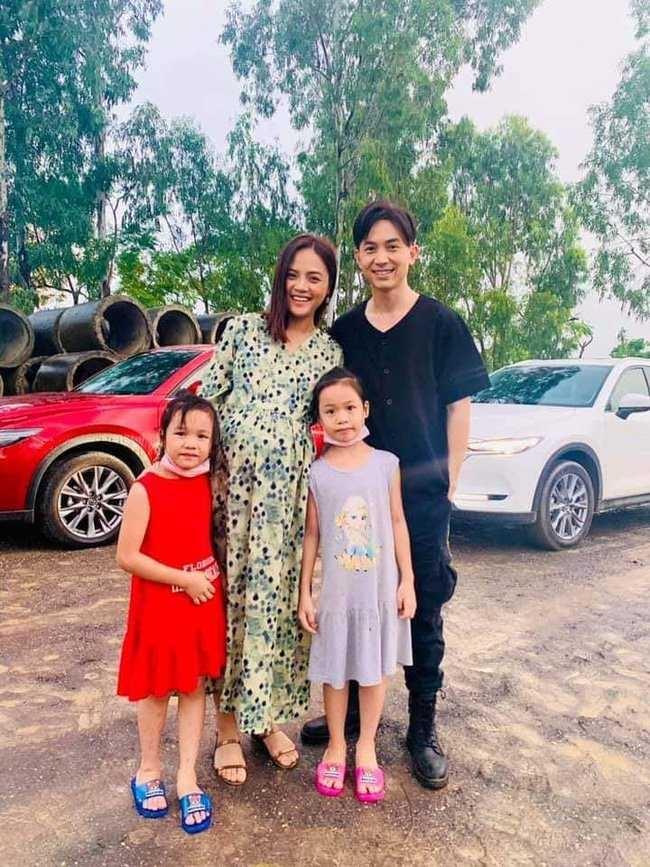 Thu Quỳnh mặc đồ bầu xuất sắc, fan dặn Phương Oanh học tập-9