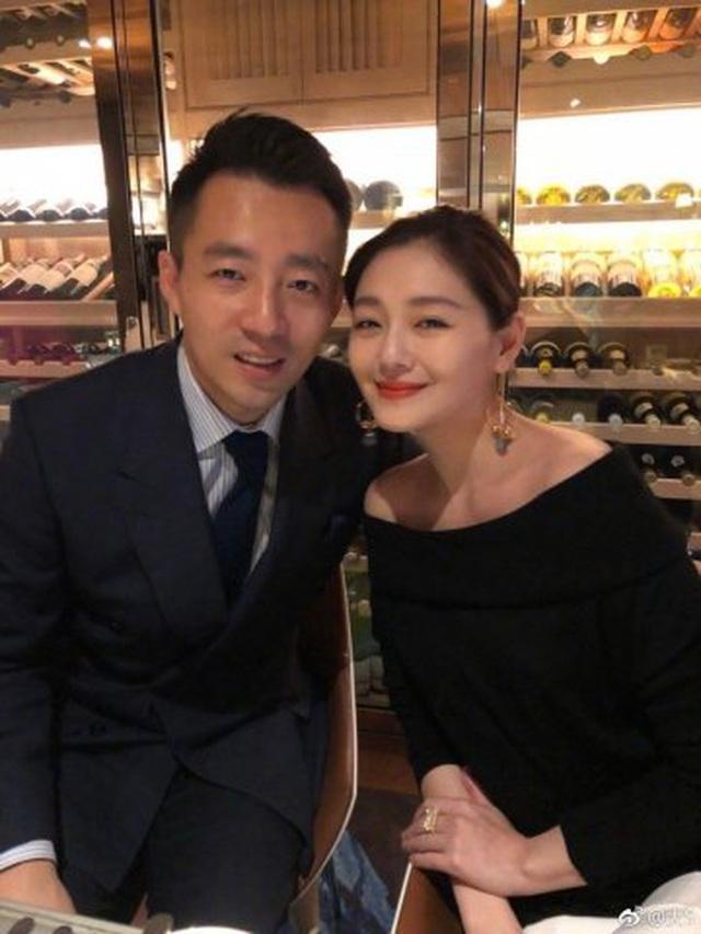 Từ Hy Viên và chồng cũ thiếu gia gương vỡ lại lành-2