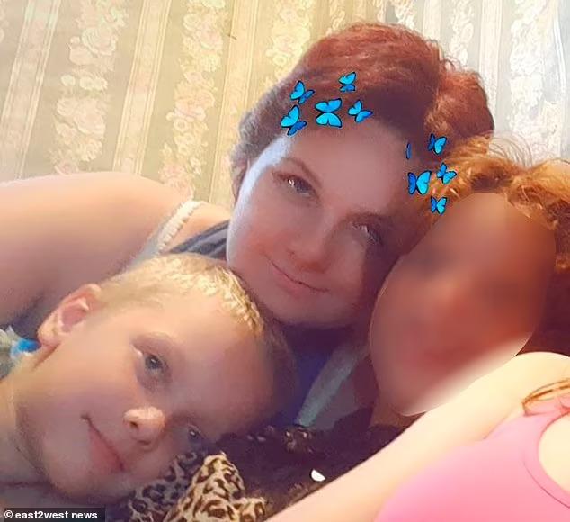 Bị phát hiện ngoại tình, mẹ trẻ tẩm xăng thiêu sống con nhỏ-1