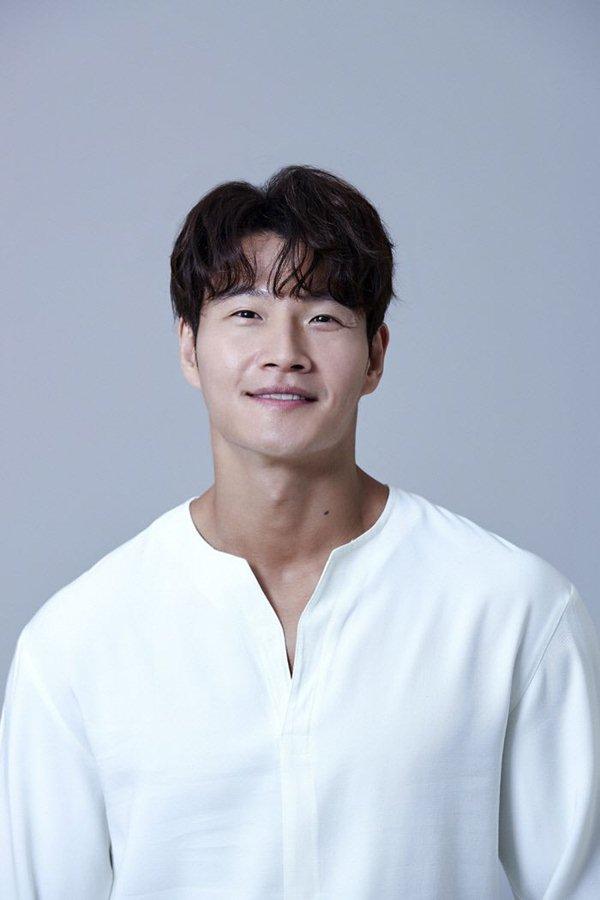 Mới đây, Kim Jong Kook xuất hiện với tư cách khách mời trong chương trình 