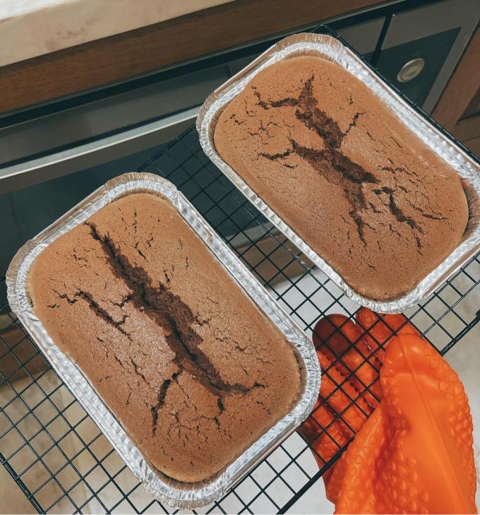 Con gái Phan Như Thảo thích bánh bông lan mẹ làm-2