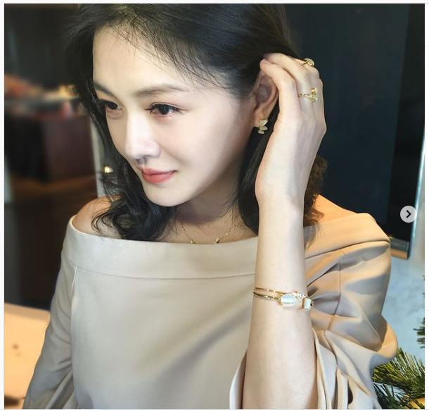 Bí quyết duy trì nhan sắc đỉnh cao tuổi từ tuần của Từ Hy Viên-2