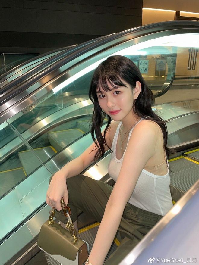 Nhan sắc đối lập của 3 con gái Khâu Thục Trinh-2