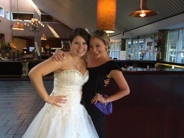 Phát tài nhờ nghề làm phù dâu, nhiều éo le đừng tưởng ngon ăn-3