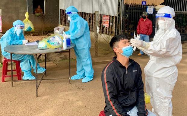 Một làng hoa phát hiện 30 ca mắc Covid-19-1