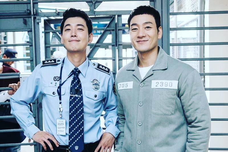 Những lần nữ chính phim Hàn bất lực nhìn vai nam chiếm sóng-5