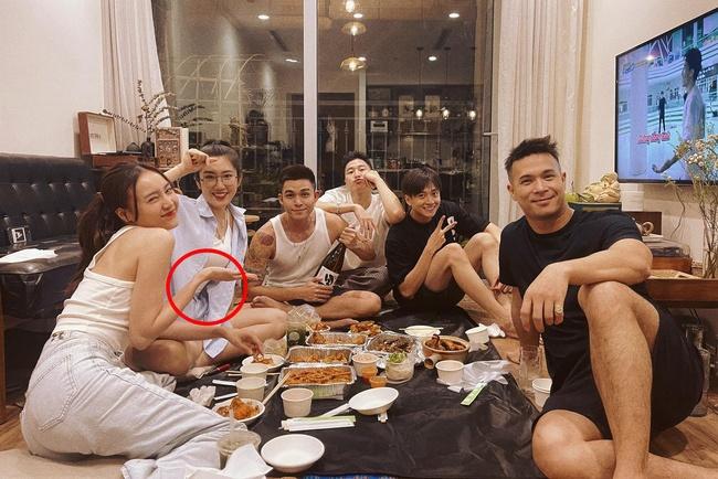 Khóc thét cảnh Lan Ngọc ngã rơi cả ngói, nhìn nắm tóc mà muốn lịm đi-7