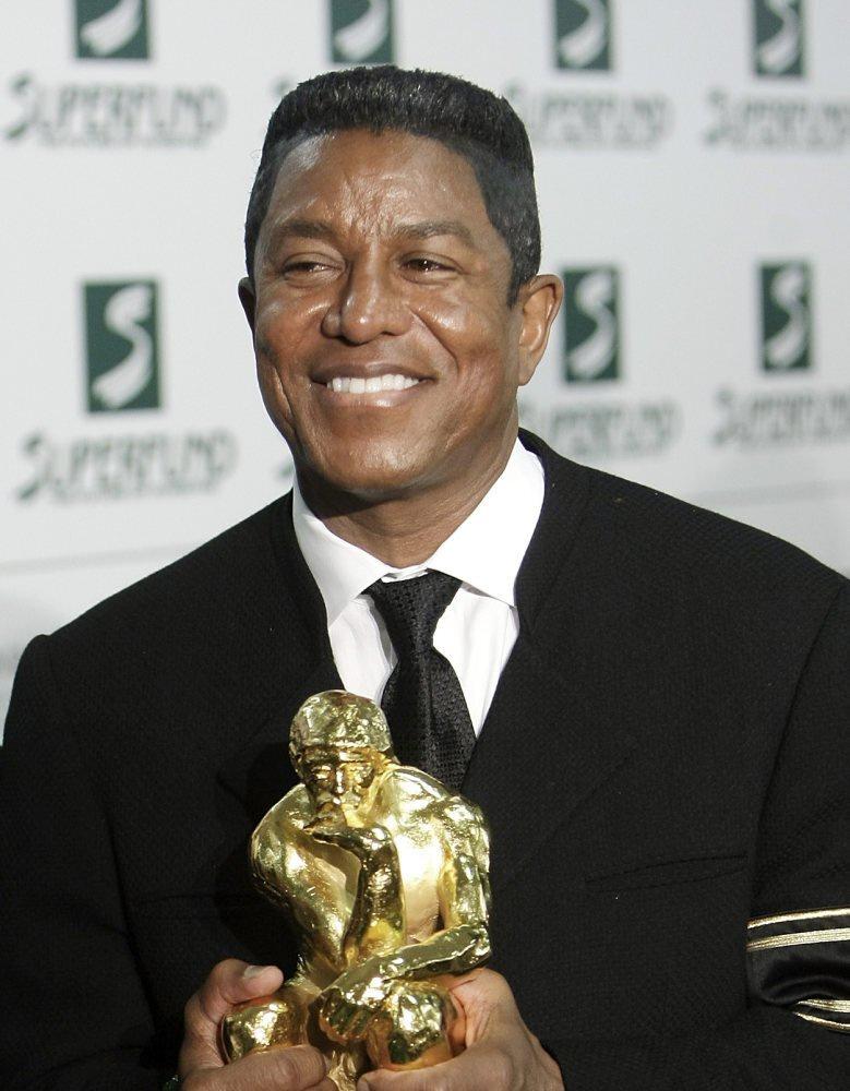 Jermaine Jackson nổi tiếng khi là thành viên của nhóm Jackson 5. Tính đến năm 2012, ông phát hành tổng cộng 14 album solo. Năm 1972, ông có ca khúc đạt vị trí số một trên bảng xếp hạng R&B của Mỹ. Ngày nay, ông thường xuyên xuất hiện trên truyền hình, trong đó có Wife Swap và Big Brother. SCMP đưa tin anh trai Michael Jackson có khối tài sản khoảng 5 triệu USD.