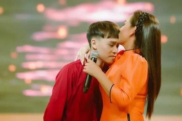 Tóc Tiên khóa Facebook sau khi nói 1 câu bênh Hồ Văn Cường-5