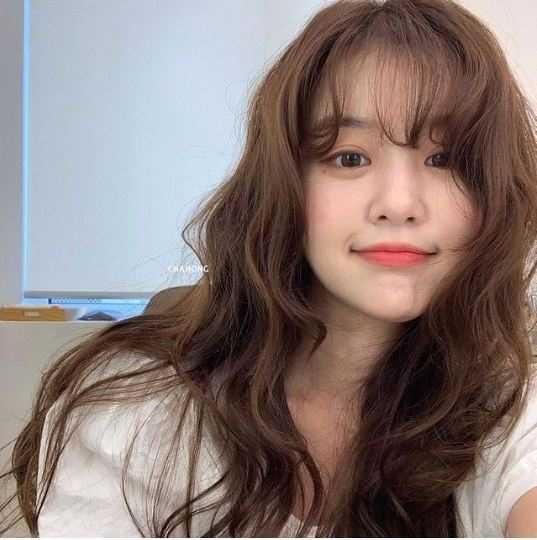 3 kiểu tóc xoăn được yêu thích mùa thu đông xinh như Song Hye Kyo-3