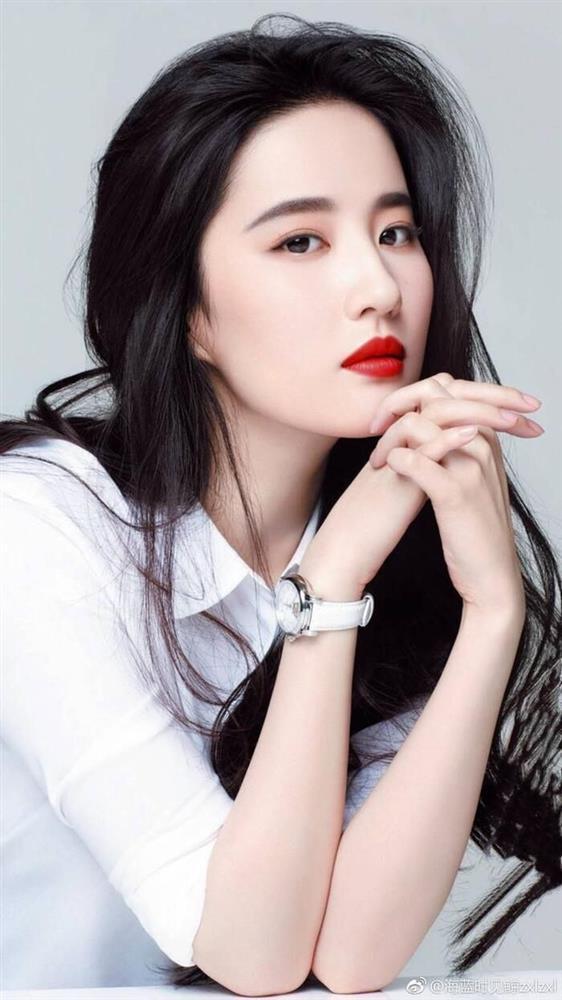 Té xỉu với số tiền Dương Mịch, Nhiệt Ba và sao Cbiz chi mua mỹ phẩm-13